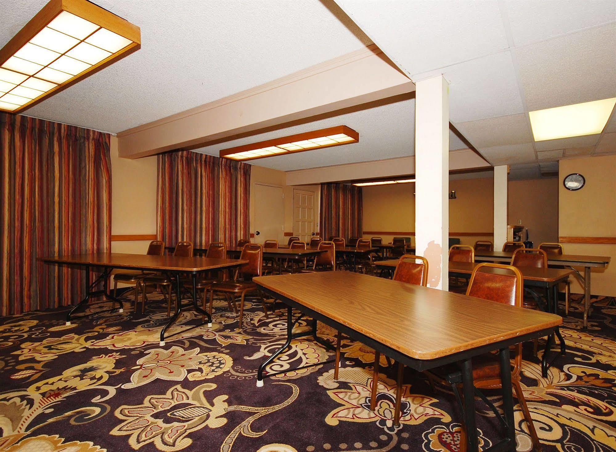 Vagabond Inn Costa Mesa Facilities photo
